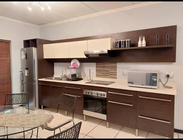 2 BEDROOM APARTMENT FOR SALE IN DOUGLASDALE